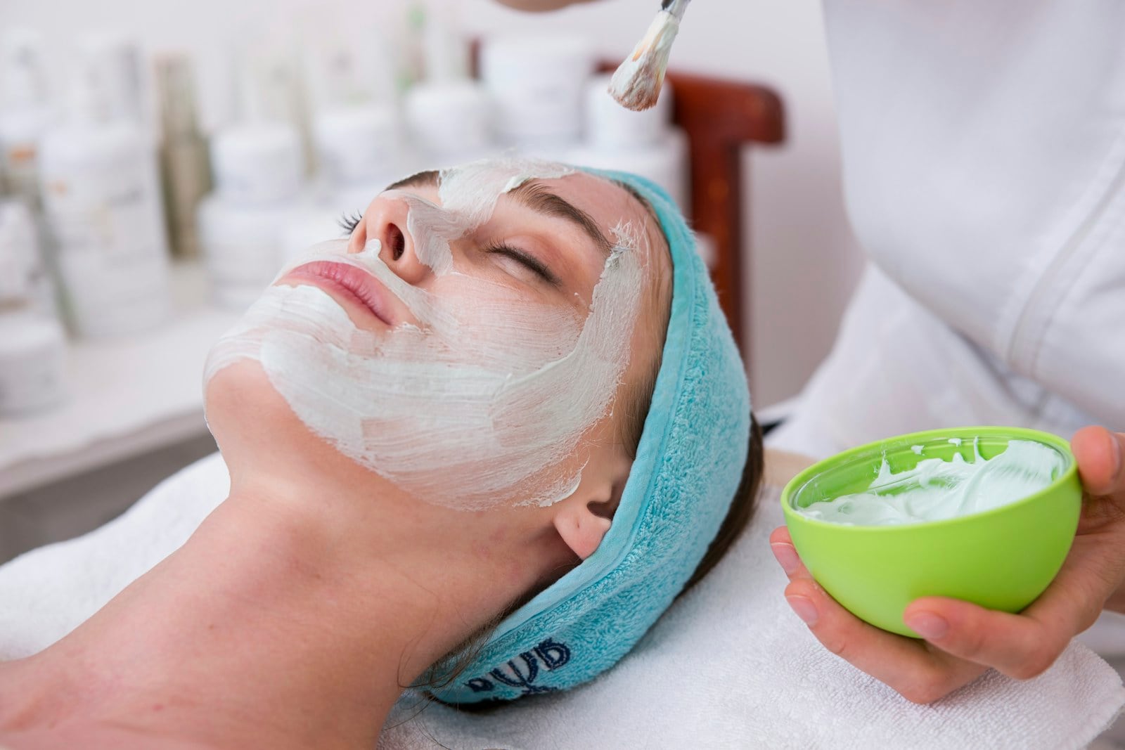 Applicazione maschera viso